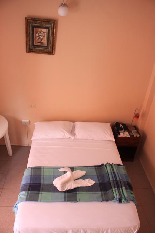 Hostal La Posada De Jose Carlos Puerto Baquerizo Moreno Dış mekan fotoğraf