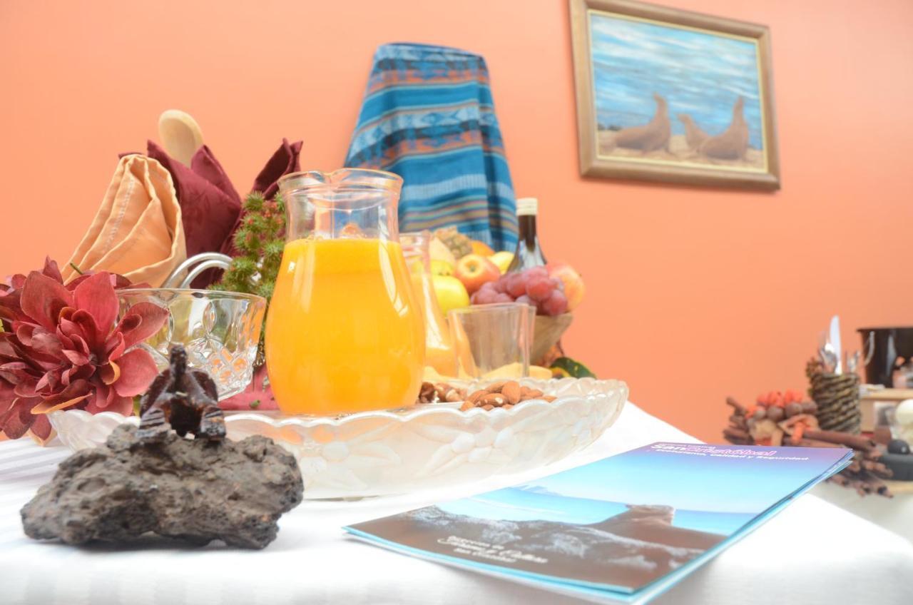 Hostal La Posada De Jose Carlos Puerto Baquerizo Moreno Dış mekan fotoğraf
